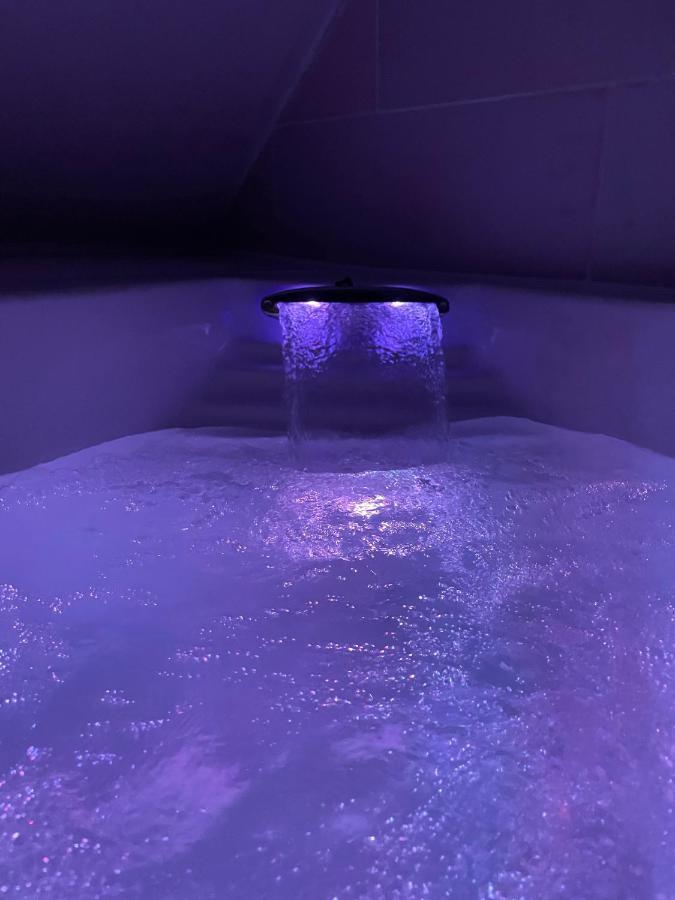 Le Nid D'Amour 2Pers / Wifi / Sauna Houssen Exteriör bild