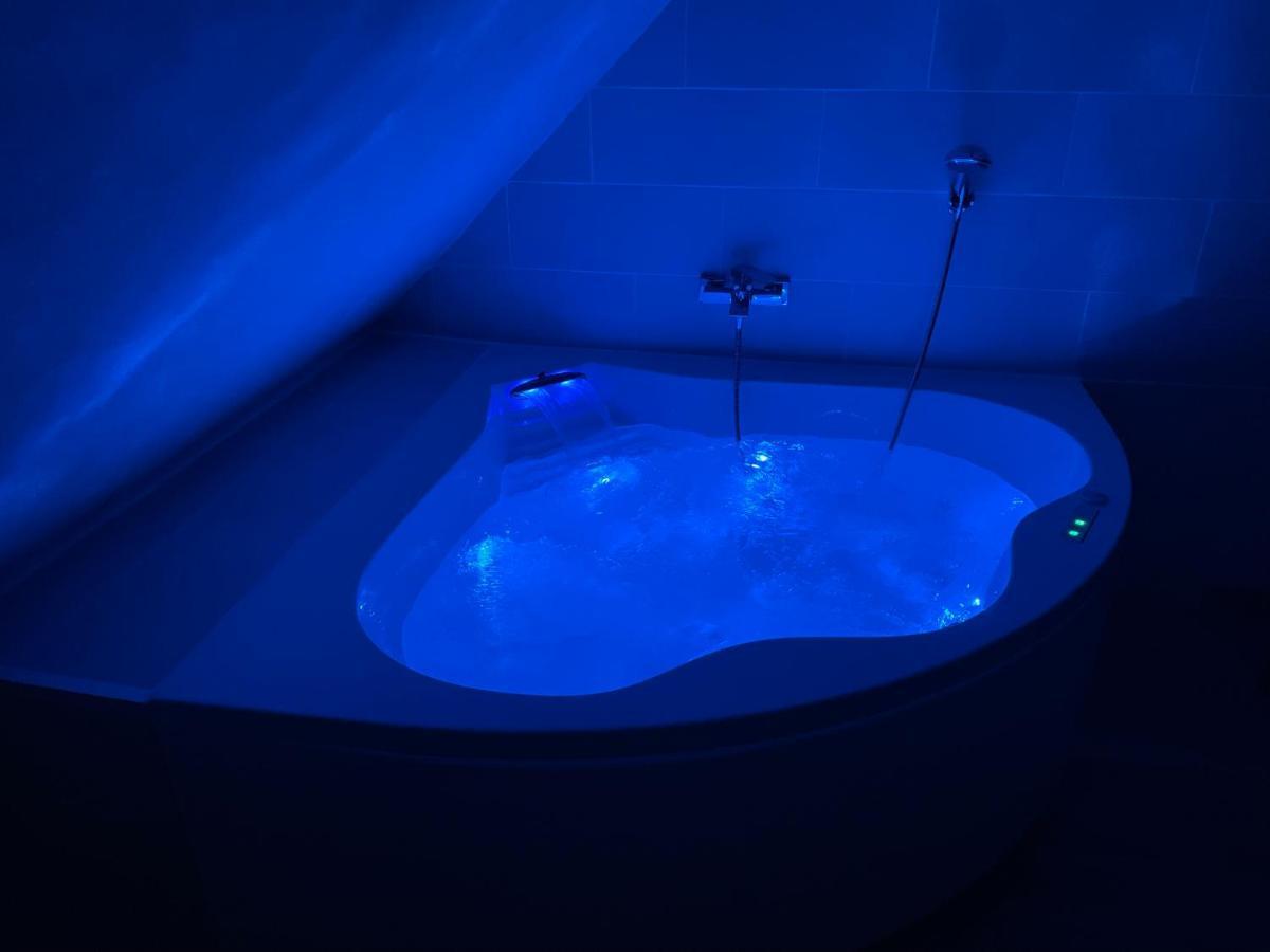 Le Nid D'Amour 2Pers / Wifi / Sauna Houssen Exteriör bild